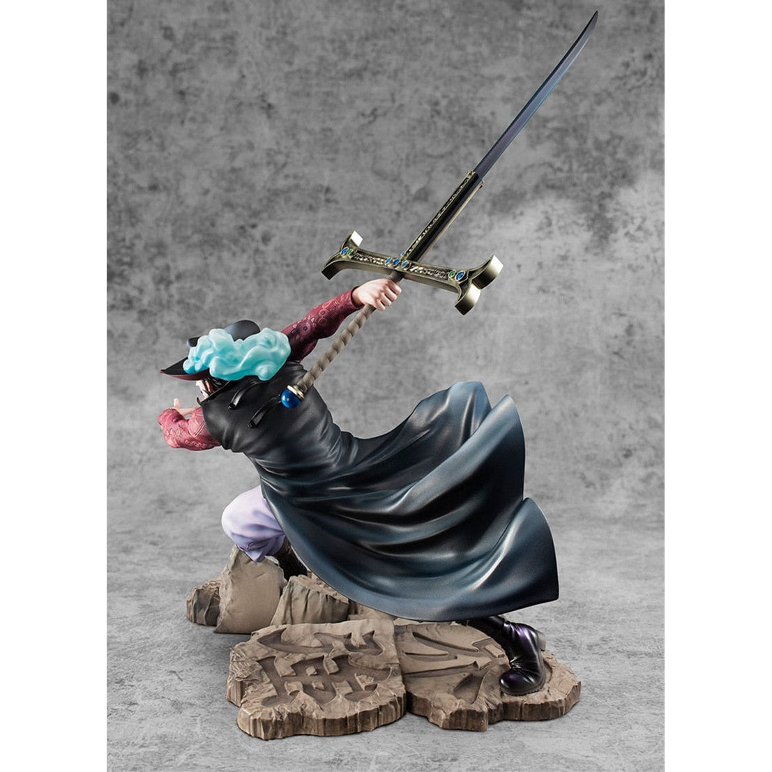 Figurine de Dracule Mihawk - One Piece